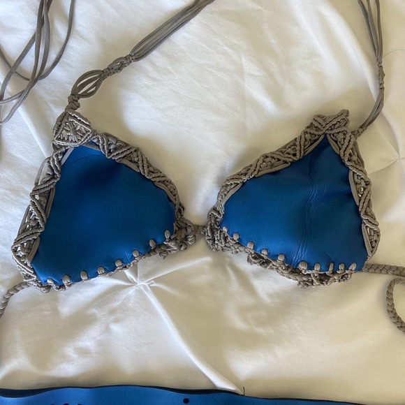 Indah Bikini - Picture 3 of 6